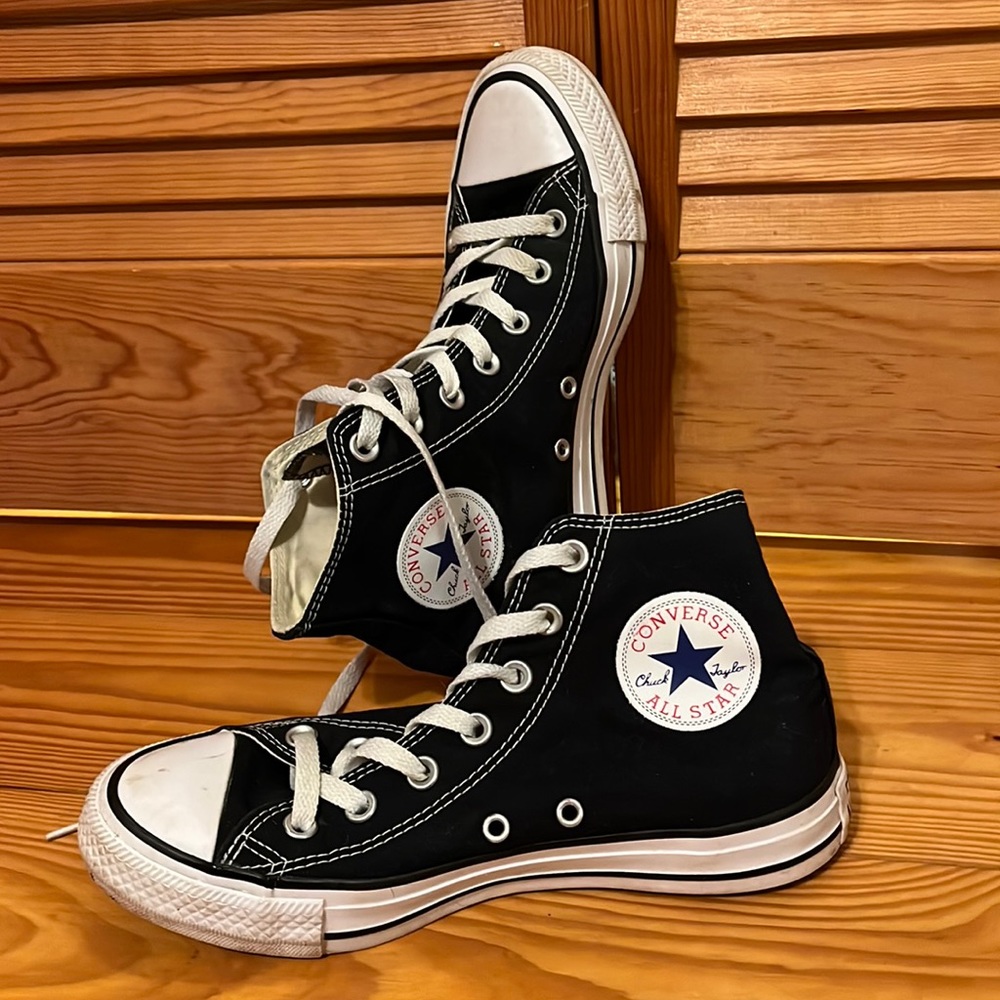 Black high top converse